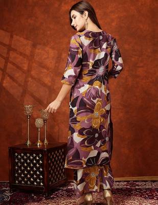 women floral printed regular kurta with palazzos 6
