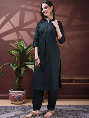 women regular  cotton kurta with trousers 3