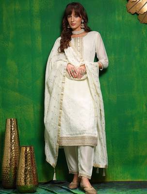 women ethnic motifs embroidered regular sequinned kurta with trousers & with dupatta 1