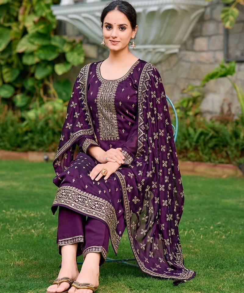 floral embroidered zari round neck straight kurta with trousers & dupatta