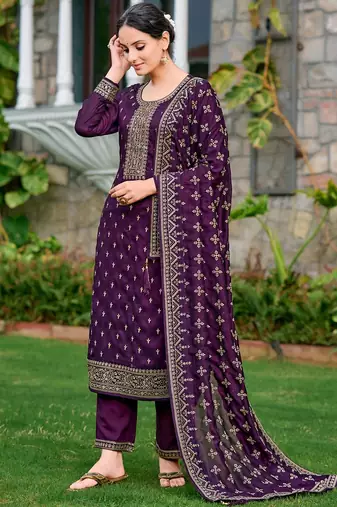 floral embroidered zari round neck straight kurta with trousers & dupatta