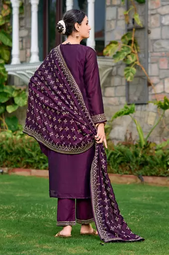 floral embroidered zari round neck straight kurta with trousers & dupatta