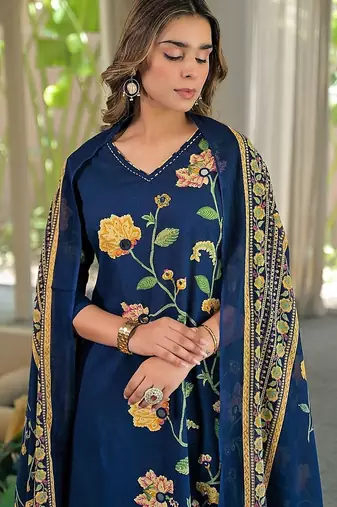 women floral printed regular mirror work  cotton kurta with palazzos & with dupatta