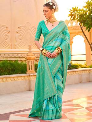Green ethnic motifs zari silk blend banarasi saree 1