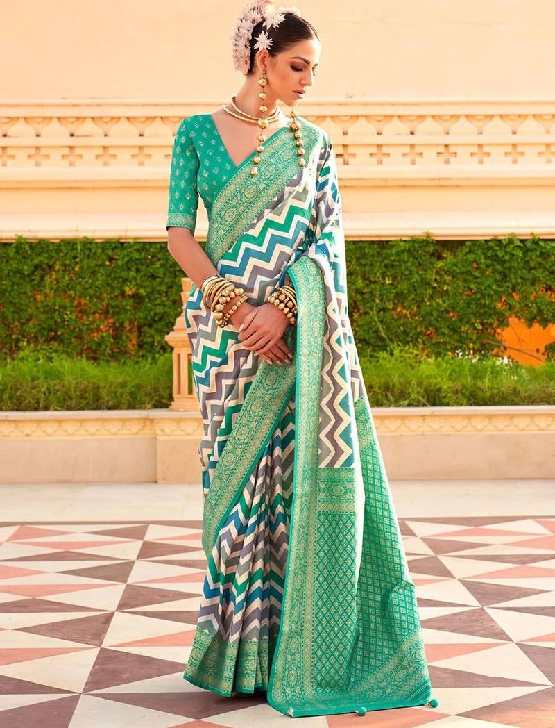 Green zari silk blend banarasi saree