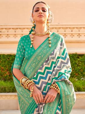 Green zari silk blend banarasi saree 2