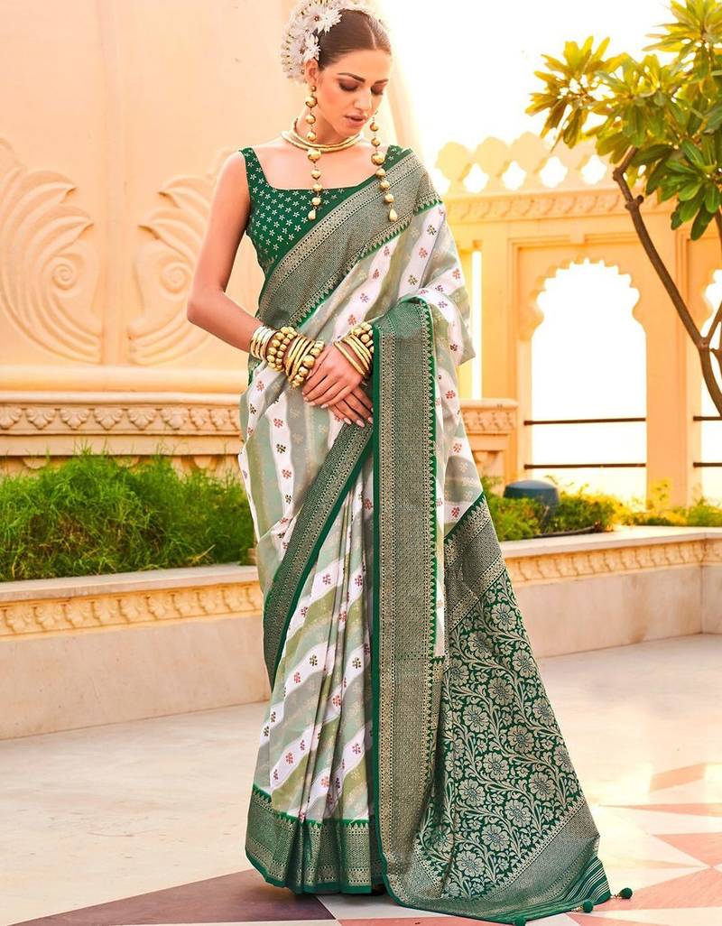 Off white woven design zari silk blend designer banarasi saree