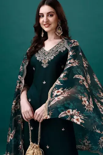 women floral embroidered regular thread work kurta with trousers & with dupatta
