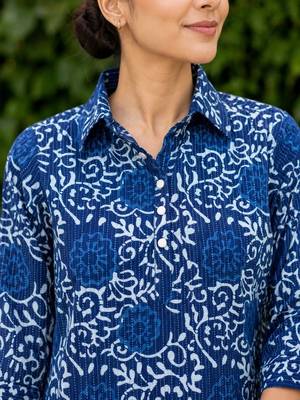 women ethnic motifs printed regular  cotton kurta with trousers 3