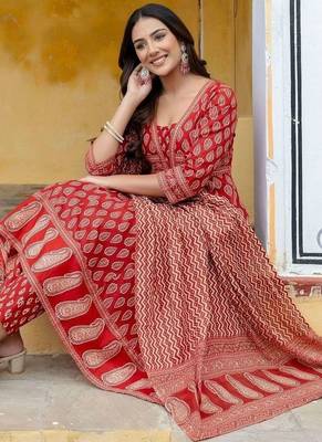 women ethnic motifs printed empire  cotton kurta with trousers & with dupatta 3