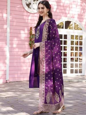 embroidered regular chanderi cotton kurta with trousers & dupatta 4