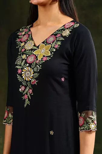 floral embroidered v neck organza kurta with trousers and dupatta