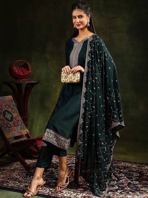women ethnic motifs embroidered regular kurta with trousers & with dupatta 1