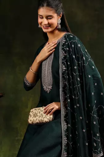 women ethnic motifs embroidered regular kurta with trousers & with dupatta