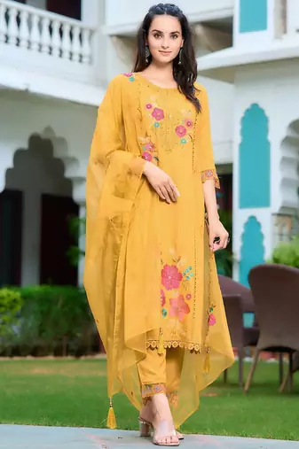 women floral embroidered regular thread work kurta with trousers & with dupatta