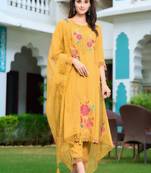 women floral embroidered regular thread work kurta with trousers & with dupatta