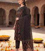 women ethnic motifs printed regular beads and stones  cotton kurta with trousers & with