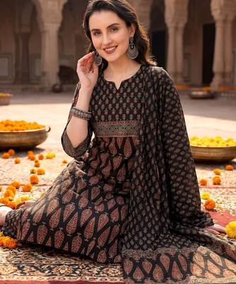 women ethnic motifs printed regular beads and stones  cotton kurta with trousers & with 2