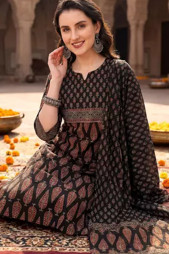 women ethnic motifs printed regular beads and stones  cotton kurta with trousers & with