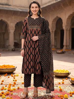 women ethnic motifs printed regular beads and stones  cotton kurta with trousers & with 4