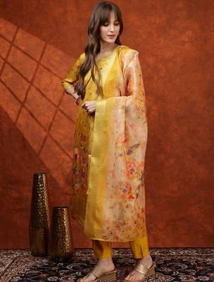 floral printed v-neck straight kurta with trousers & dupatta 4
