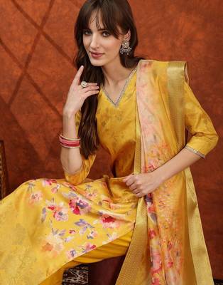 floral printed v-neck straight kurta with trousers & dupatta 7