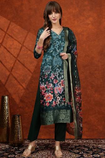 women floral printed regular kurta with trousers & dupatta
