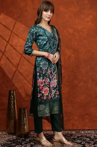 women floral printed regular kurta with trousers & dupatta