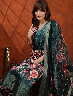 women floral printed regular kurta with trousers & dupatta 7