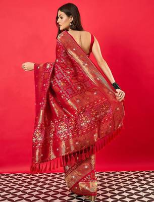 Red bandhani woven design zari border saree 4