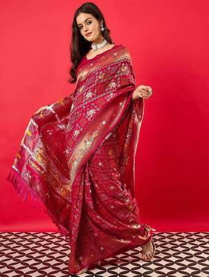 Pink ethnic motifs woven design zari detail saree 3