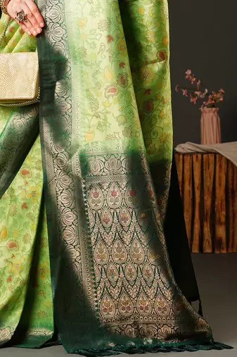 Green green & gold-toned ethnic motifs woven design zari kanjeevaram saree