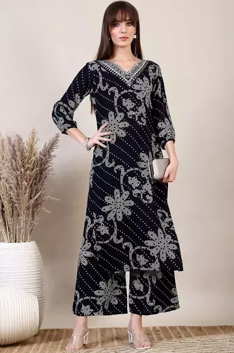 women ethnic motifs printed regular kurta with palazzos