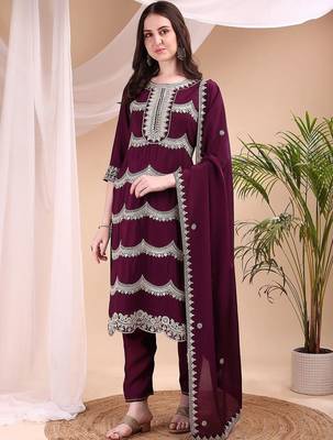 women ethnic regular thread work kurta with trousers with dupatta 1