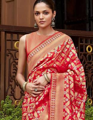 Red ethnic motifs zari silk blend banarasi saree 3