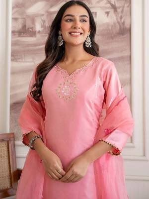 women ethnic motifs embroidered regular sequinned kurta with trousers & with dupatta 2