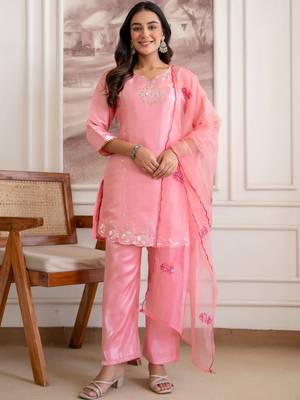 women ethnic motifs embroidered regular sequinned kurta with trousers & with dupatta 4