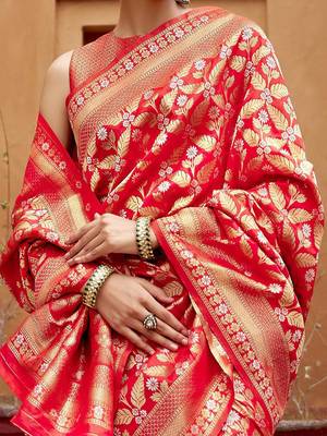 Red ethnic motifs zari silk blend banarasi saree 4