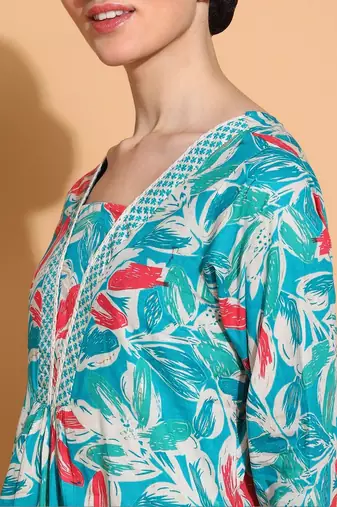 women floral printed  cotton kurta with trousers & with dupatta