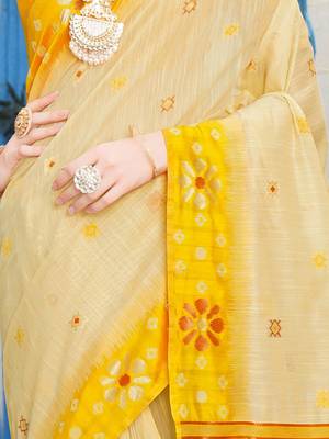 Cream cream-coloured & yellow ethnic motif woven design zari saree 5