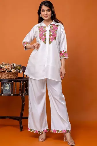 women floral embroidered regular thread work kurta with palazzos