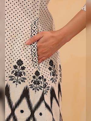 women printed regular  cotton kurta with trousers 6