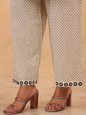 women printed regular  cotton kurta with trousers 7