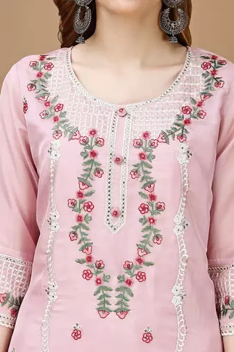 women floral embroidered regular thread work kurta with trousers & with dupatta