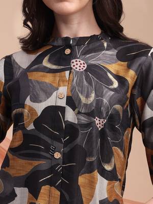 women floral printed regular kurta with palazzos 4