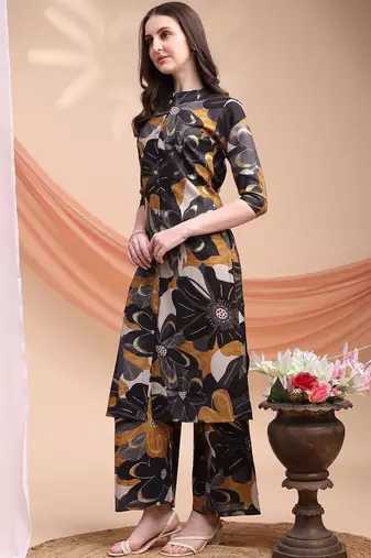 women floral printed regular kurta with palazzos