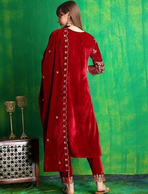 women ethnic motifs embroidered regular thread work velvet kurta with trousers & with dupatta 4