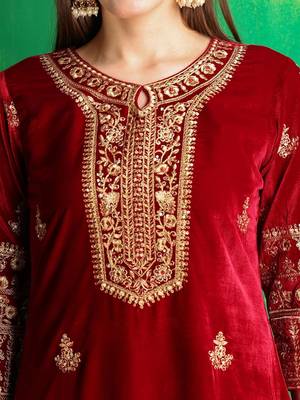 women ethnic motifs embroidered regular thread work velvet kurta with trousers & with dupatta 7