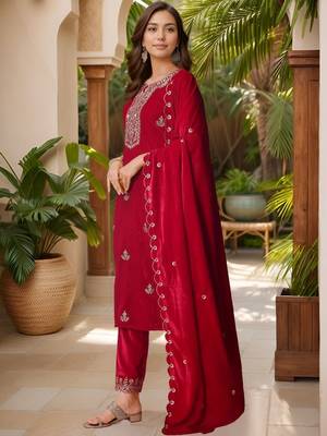 women ethnic motifs embroidered regular thread work velvet kurta with trousers & with dupatta 6