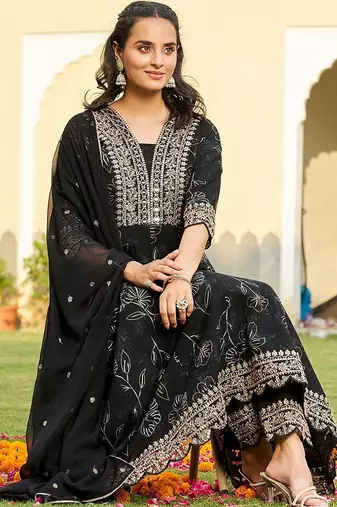 women floral printed regular thread work kurta with trousers & with dupatta